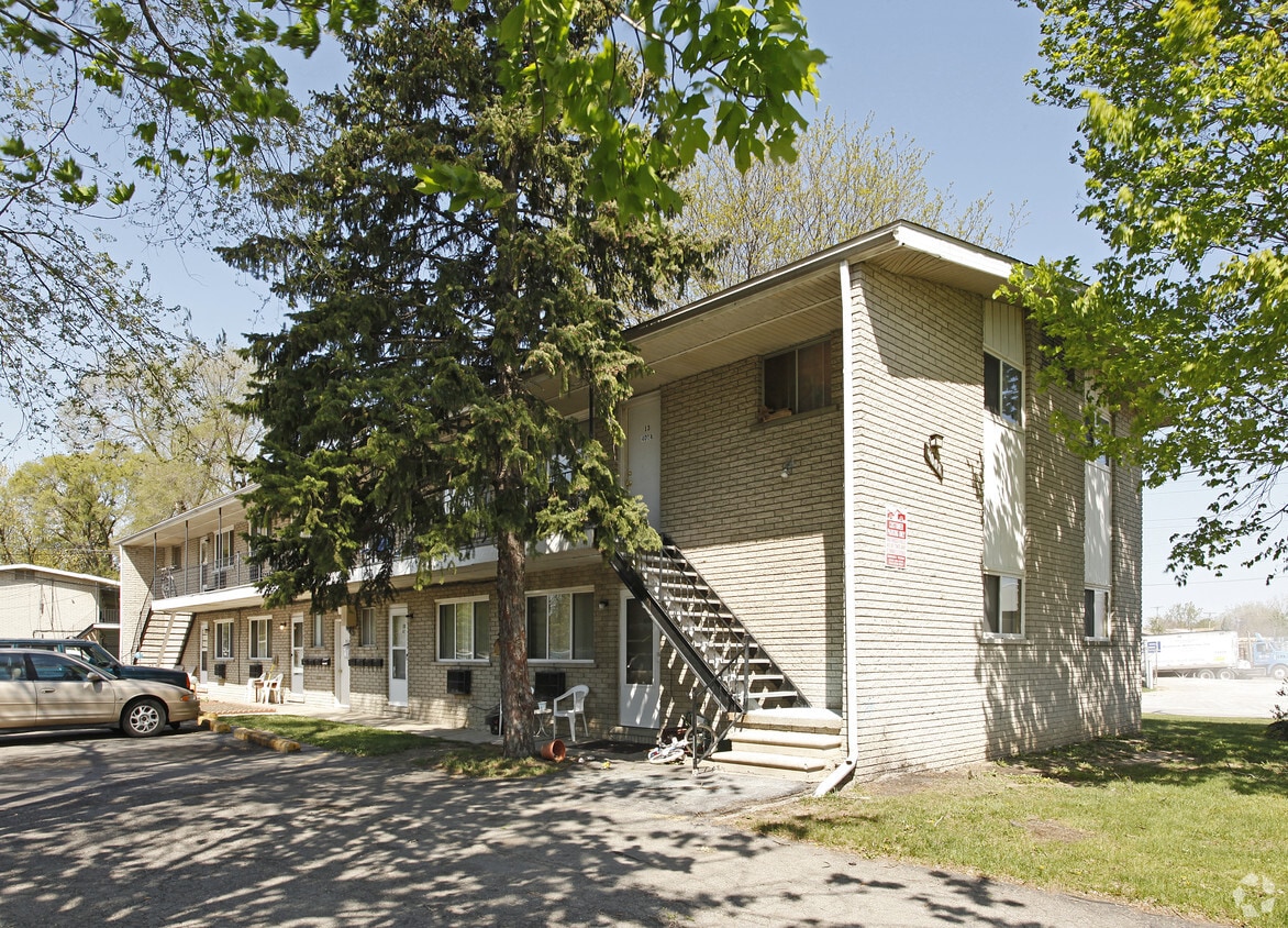 Primary Photo - Columbus Apartments