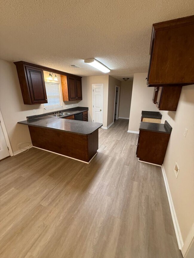 Building Photo - 1460 Georgia Ave SE