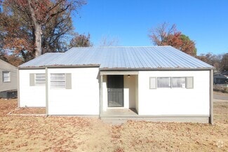 Building Photo - 6625 Seminole Dr