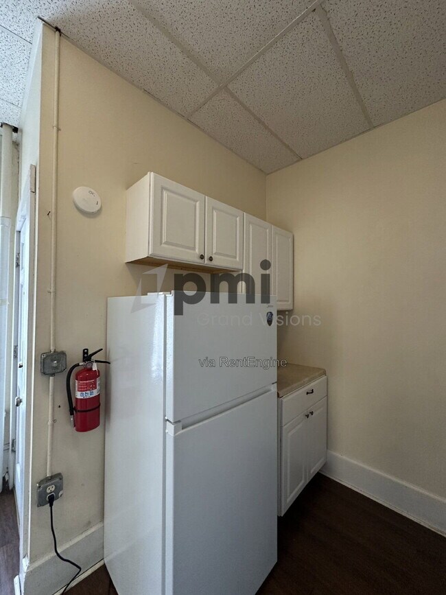 Foto del edificio - 601 Monroe Ave