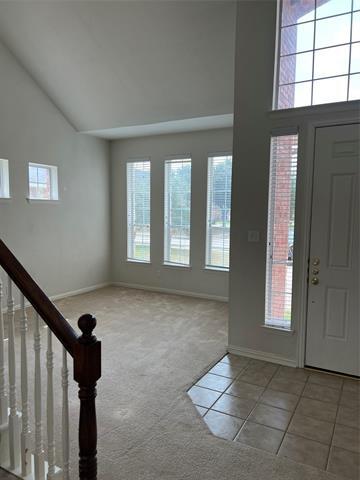 Building Photo - 10202 River Bend Dr