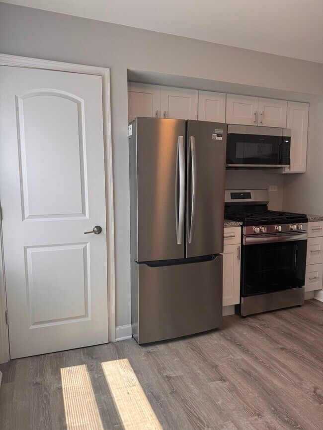 Foto del edificio - 336 Lilac Ln