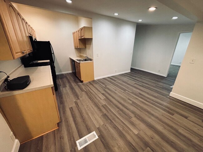 Foto del edificio - Charming 4 bedroom 2 bath home- West Linn, OR