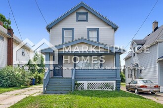 Building Photo - 7906 Dorver Ave