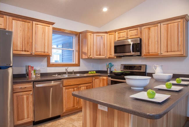 Building Photo - 1240 119th Ave