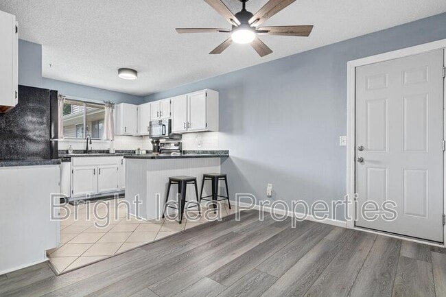 Foto del edificio - 7633 Wedgewood Ct