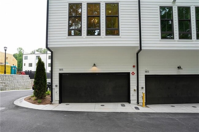 Building Photo - 1815 Gotham Ln NE