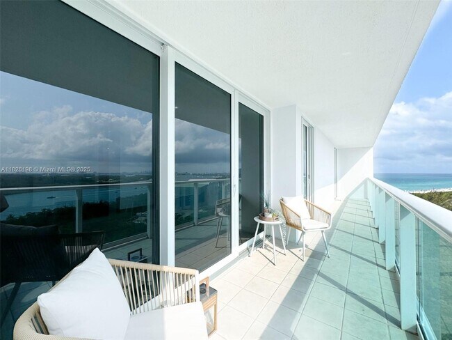 Foto del edificio - 100 Bayview Dr