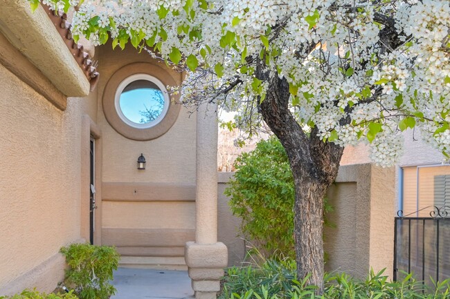 Foto del edificio - Summerlin!!!!!! 4 Bedrooms!! Bedroom Downs...