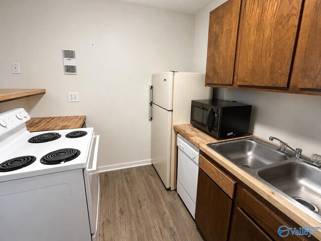 Building Photo - 4909 Cotton Row NW