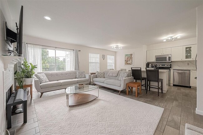 Building Photo - 2333 Bering Dr