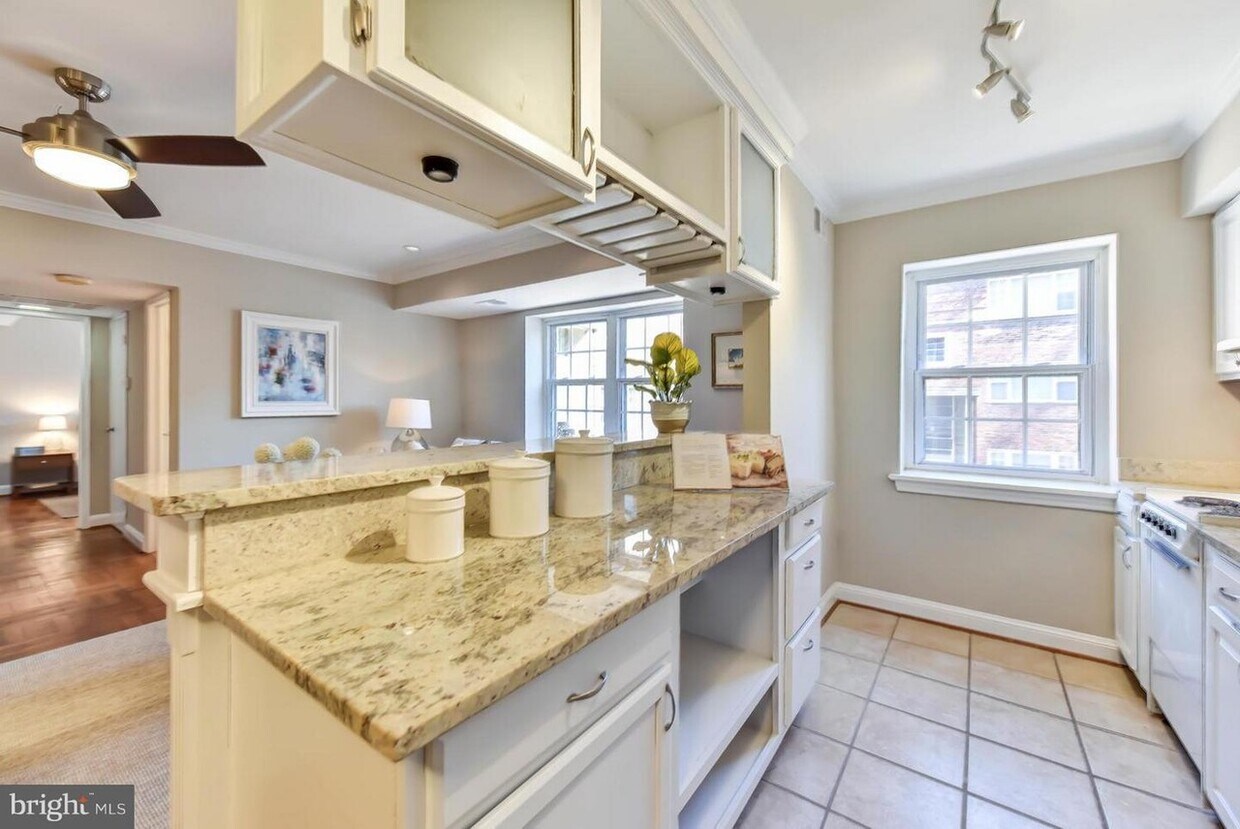 Photo - 1315 N Ode St (Arlington, VA)
