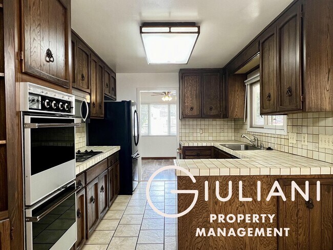 Foto del edificio - 257 Woodland Ave