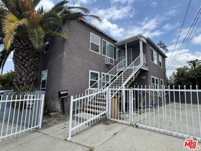 Building Photo - 2229 Obama Blvd