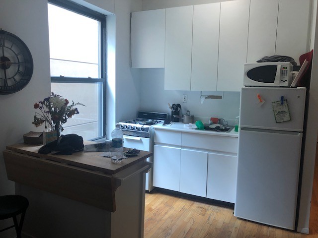 Foto del edificio - 234 E 50th St