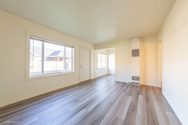 Foto del edificio - 4825-4829-4829 N Maryland Ave
