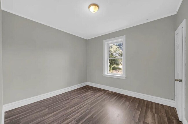 Foto del edificio - 1319 Marshall St