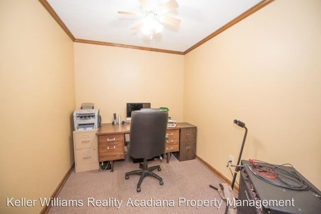 Building Photo - 1060 Debra Dr