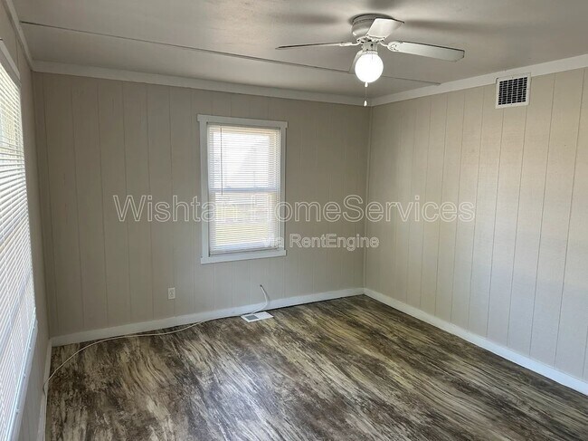 Foto del edificio - 934 W Jefferson St