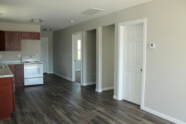 Building Photo - Charming & Remodeled Near Historic C-Street!