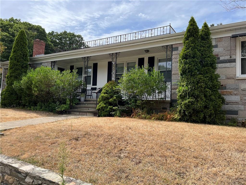 1089 Plainfield St, Johnston, RI 02919 Room for Rent in Johnston, RI