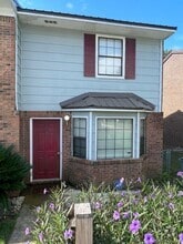 Building Photo - 224 Edith Way