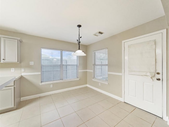 Building Photo - 15927 Breanna Ln