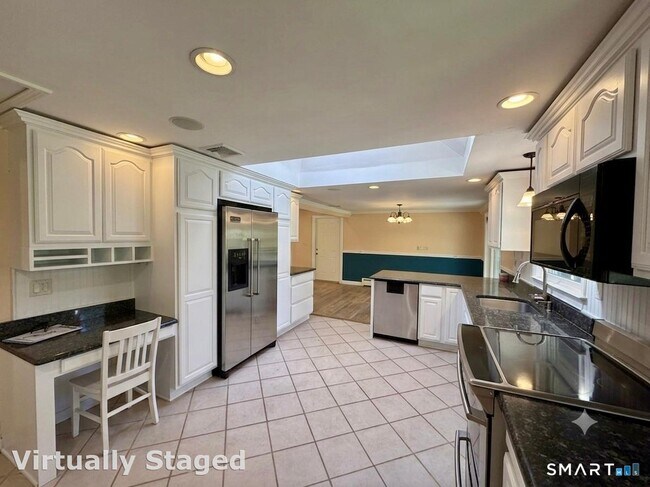 Building Photo - 42 Blueberry Hill Rd
