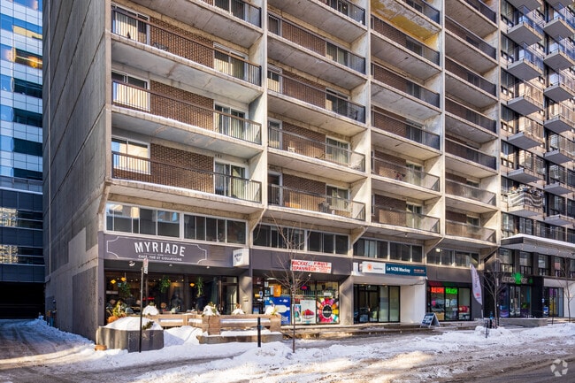 Building Photo - Le 1436 Mackay