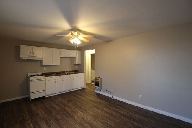 Building Photo - Charming 1 Bedroom, 1 Bath in West Tyler! ...