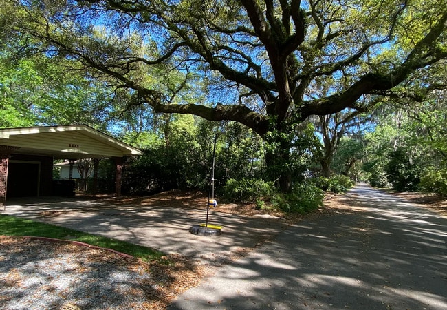 Building Photo - 5525 Waters Dr