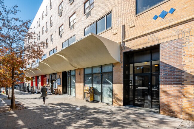 Building Photo - 3015 Newtown Ave