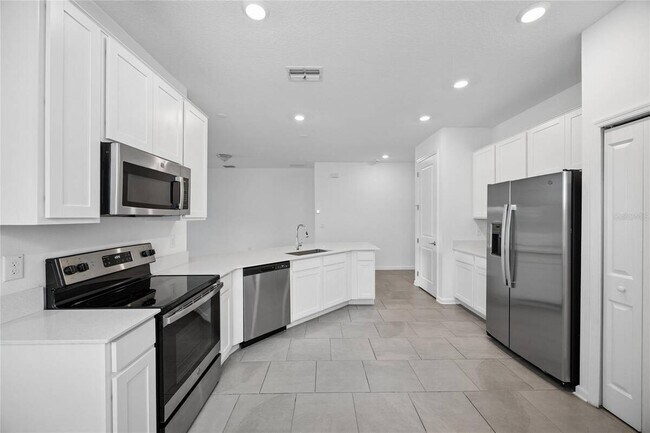 Building Photo - 363 Loch Ct