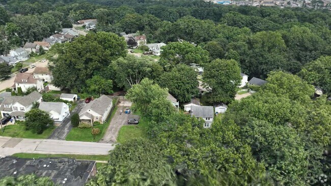  - Hillcrest Apartments