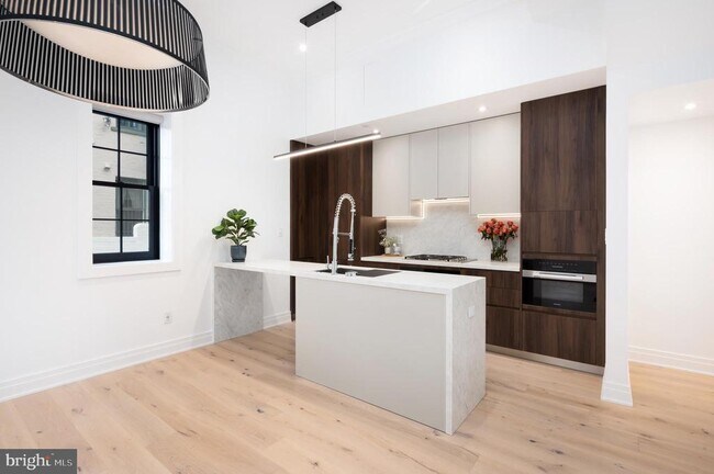 Foto del edificio - 1204 Q St NW