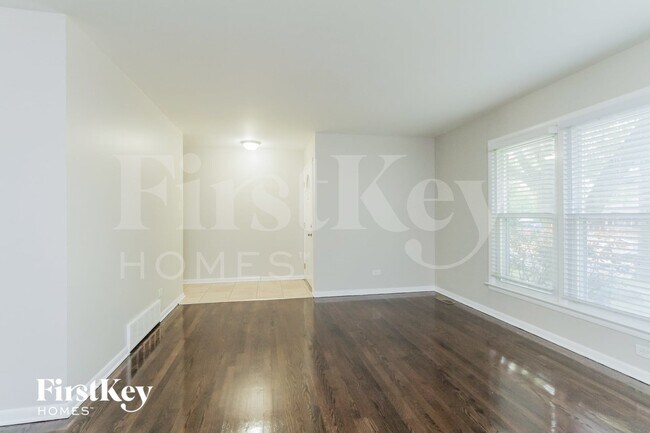 Foto del edificio - 454 Springfield St