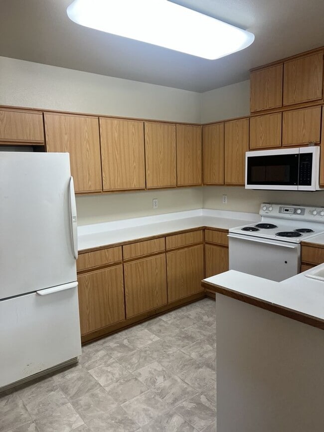 Building Photo - Beautiful 2BR/2BA Condo - Convenient Downtown San Jose Location!