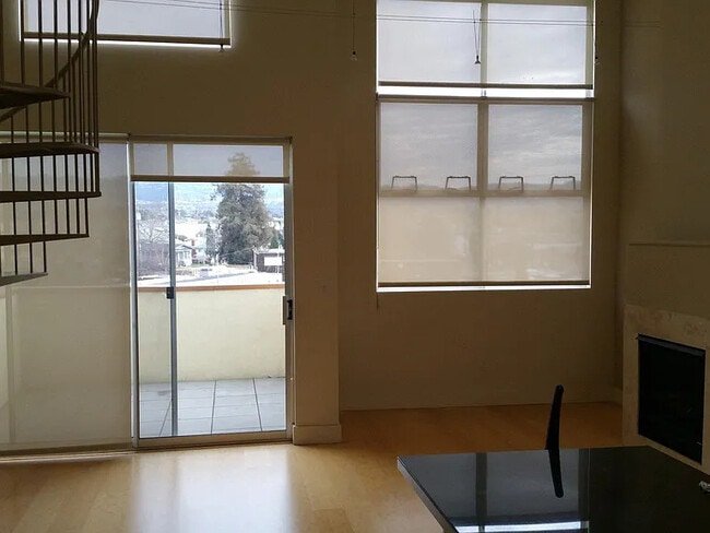 Building Photo - 3960 Adeline St