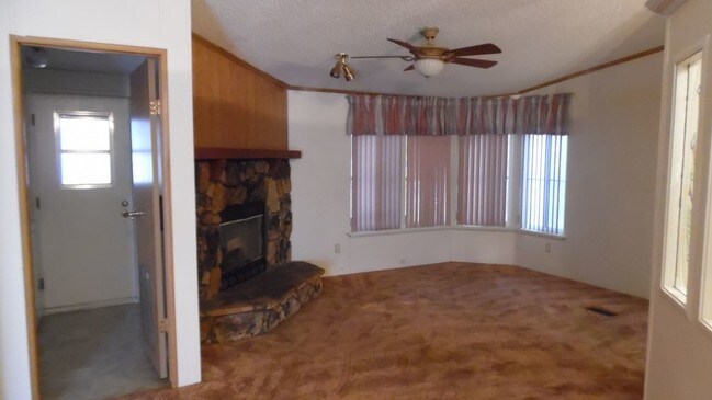 Building Photo - Sun Ridge Estates