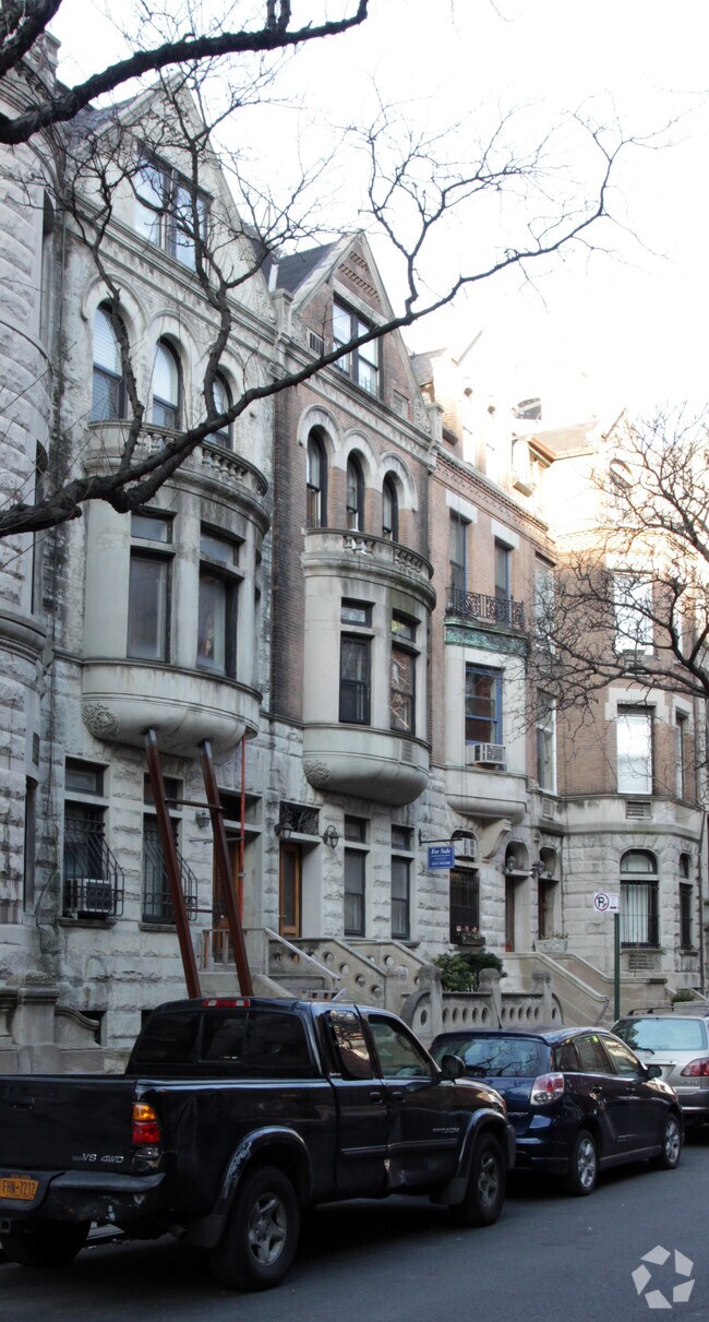 Primary Photo - 58 W 87th St