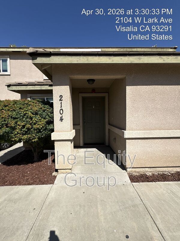 Building Photo - 2104 W Lark Ave