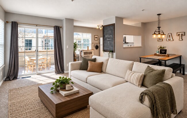 Foto del edificio - 5703 S Addison Ct