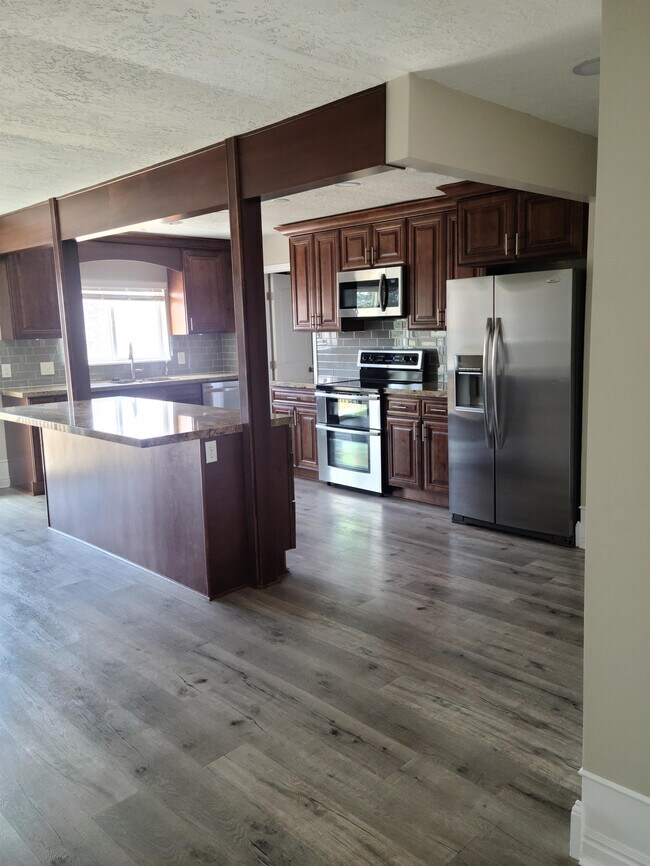 Building Photo - 11526 Equestrian Dr