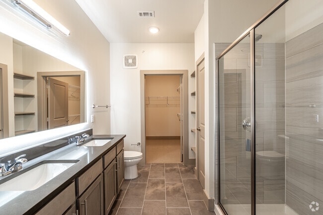 2BR, 2BA - 1,440SF - Tower Bay