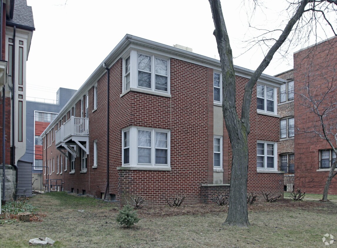 Foto del edificio - 1847-1849 N Prospect Ave