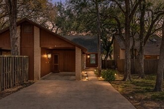 Building Photo - 1008 Milford Way