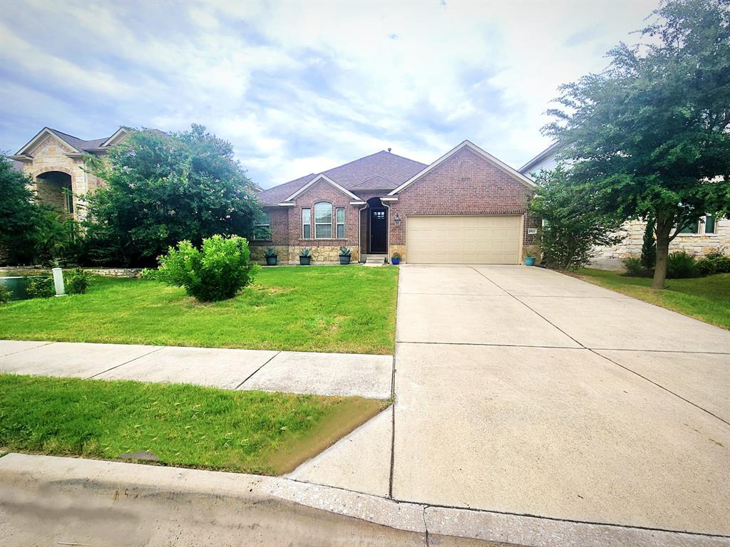 Foto principal - 2520 Weeping Beech Ln