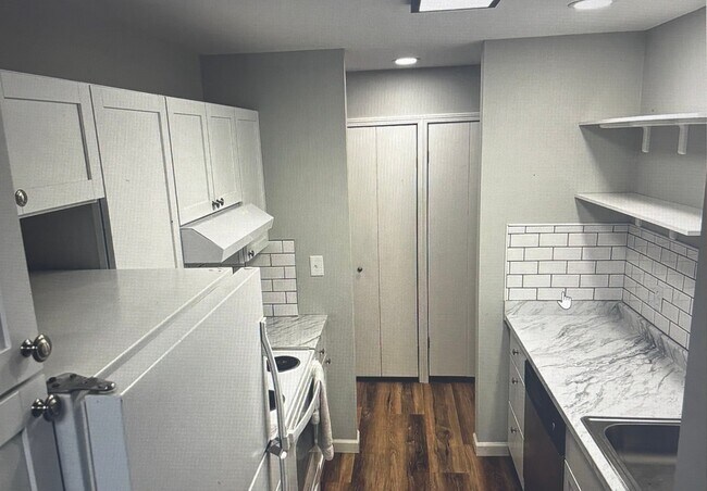 Foto del edificio - 30252 Southfield Rd