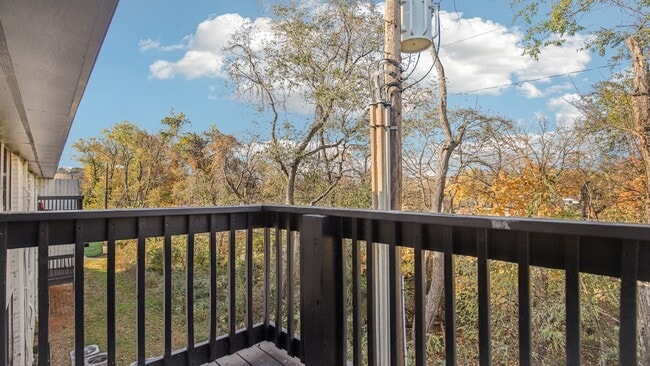 Building Photo - Compass Vista Apartments