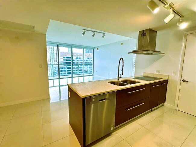 Foto del edificio - 495 Brickell Ave